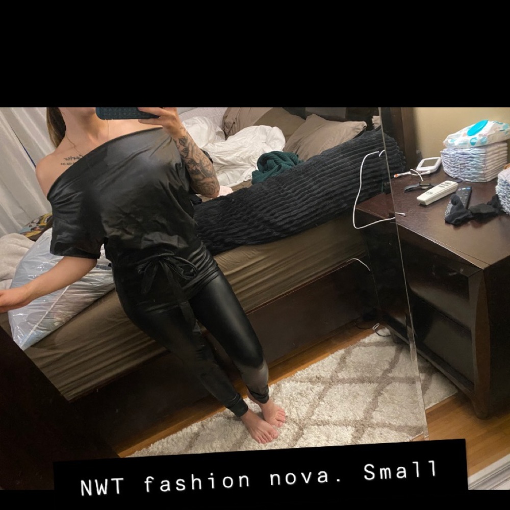 Fashion nova jumpsuit